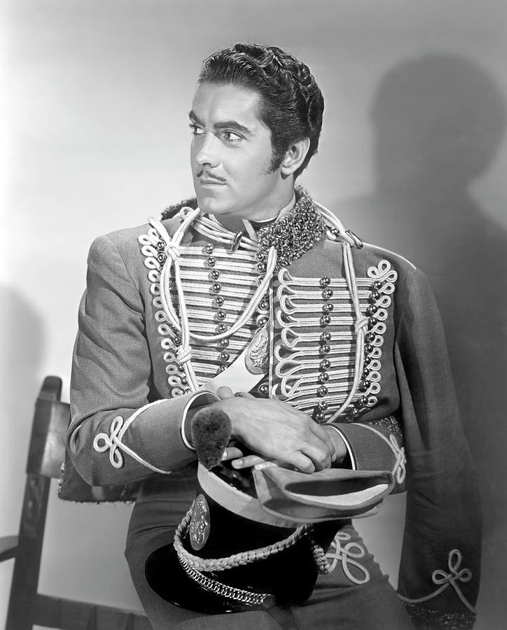 TYRONE POWER in THE MARK OF ZORRO -1940-, directed by ROUBEN MAMOULIAN. Photograph by Album