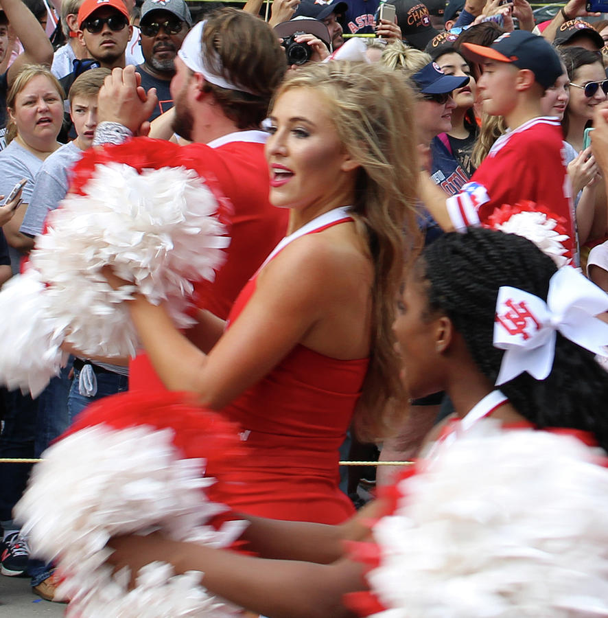 U of H Cheer Photograph by Barbara Cooledge | Fine Art America