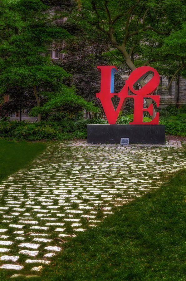 U-Penn Love Sculpture Photograph by Susan Candelario