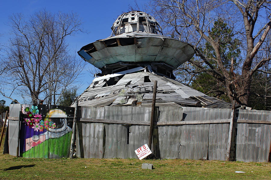 Tourist Attraction Photograph - UFO Welcome Center 12 by Joseph C Hinson