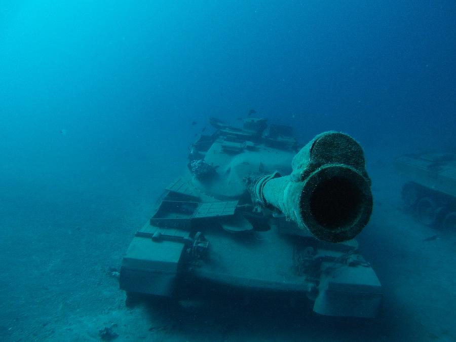 Underwater Tank Photograph by Abod Abdeen - Pixels