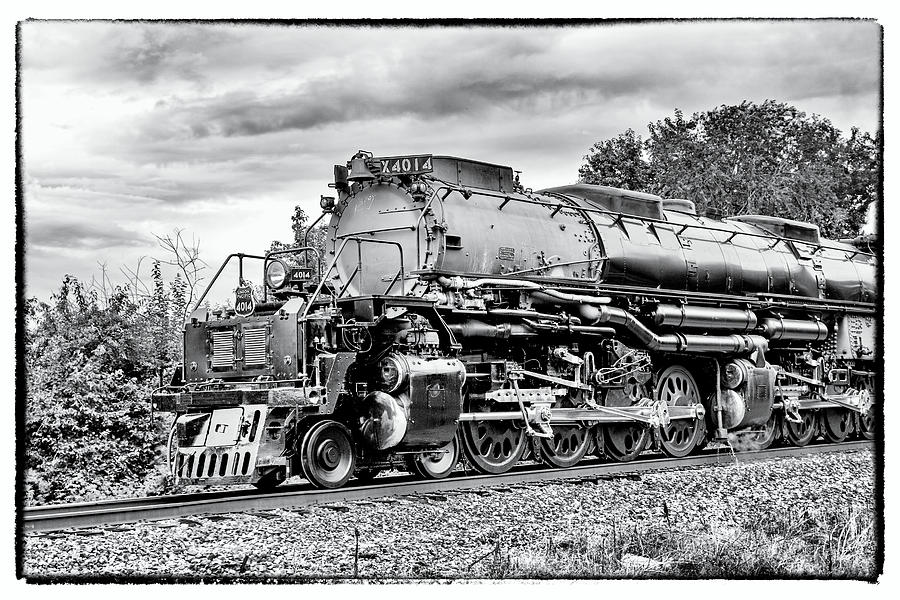 Union Pacific Big Boy 4014 Photograph by David Ilzhoefer