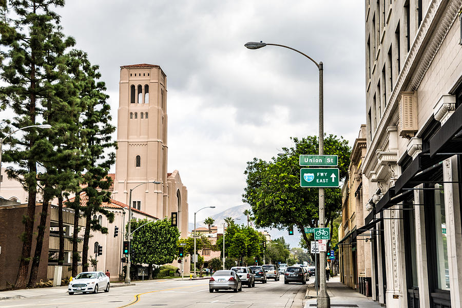 Union Street to First Baptist Church Pasadena - Los Angeles Photograph by Thomas Faull