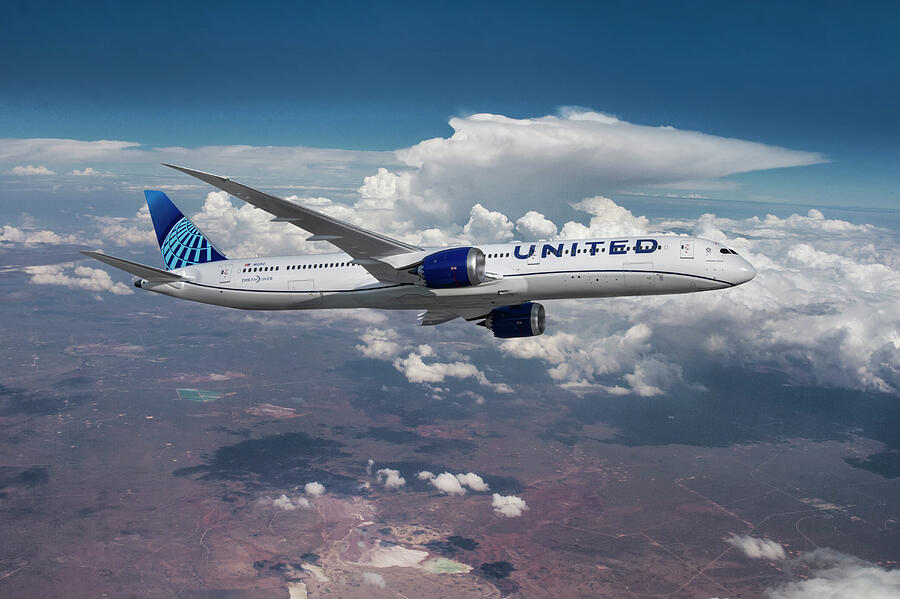 United Airlines Boeing 787-10 Dreamliner Mixed Media by Erik Simonsen