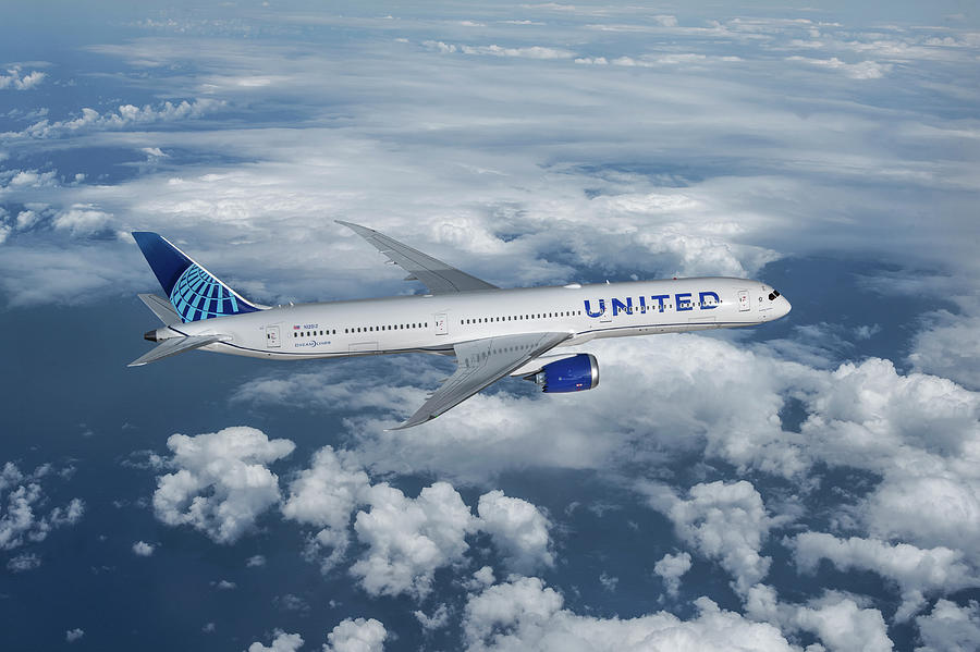 United Airlines Boeing 787 Dreamliner Mixed Media by Erik Simonsen