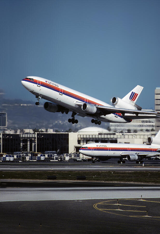 United Airlines DC-10 Takeoff at Los Angeles Photograph by Erik Simonsen