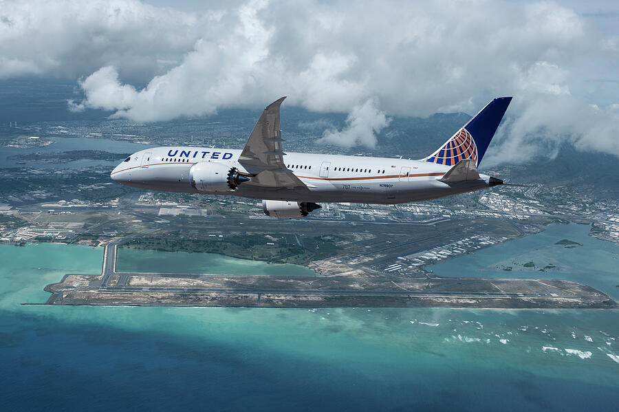 United Dreamliner Over Daniel K. Inouye International Airport Hawaii Mixed Media by Erik Simonsen