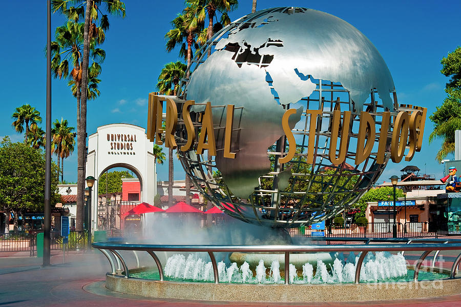 Universal Studios Fountain Photograph