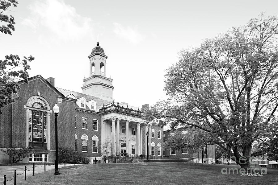 University of Connecticut Wilbur Cross Building Photograph by University Icons