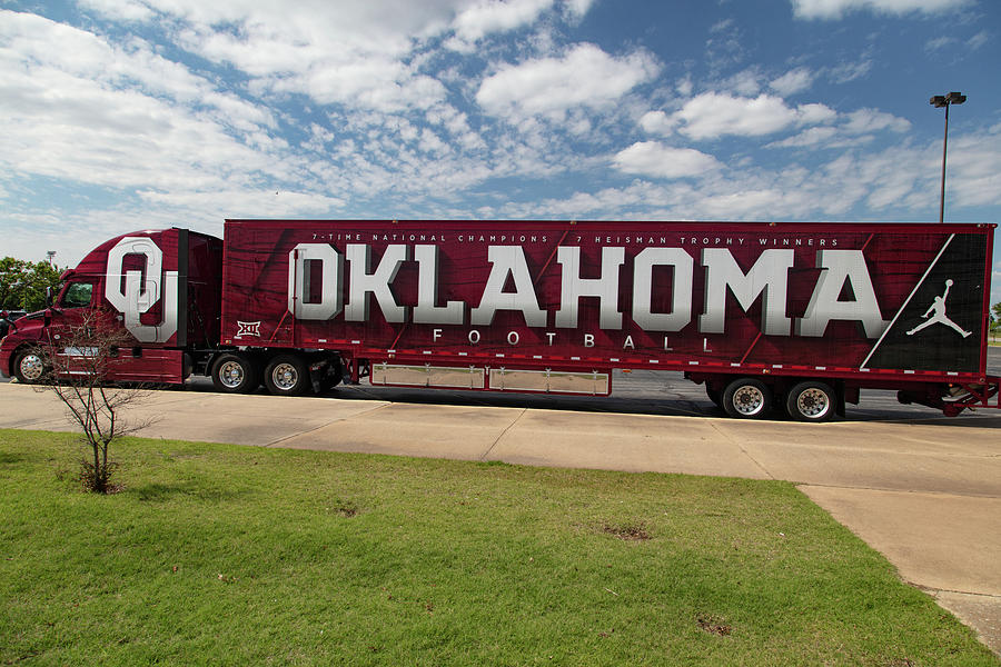 University of Oklahoma football semi truck Photograph by Eldon McGraw
