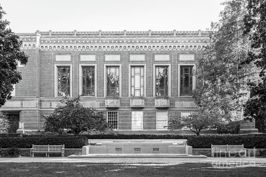 University Of Oregon Photograph - University of Oregon Knight Library by University Icons
