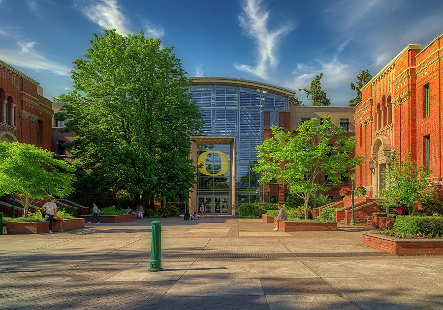 University Of Oregon Photograph - University Of Oregon by Mountain Dreams