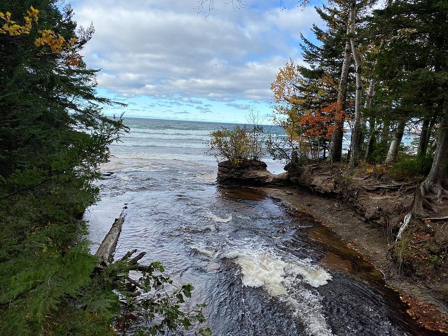 Upper Peninsula River Mouth in Lake Superior, Keweenaw Photograph by ...