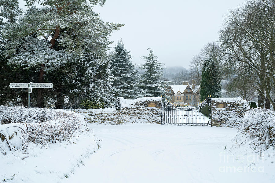 Upper Slaughter Manor in the January Snow Photograph by Tim Gainey