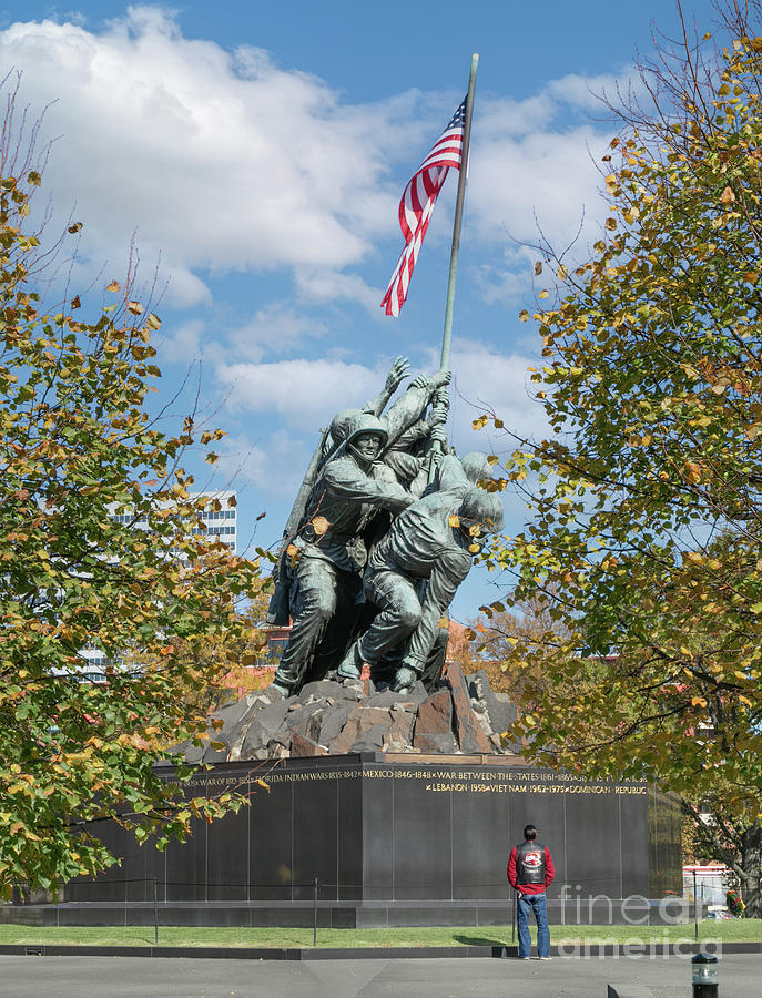 U.s. Marine Corps War Memorial Photograph