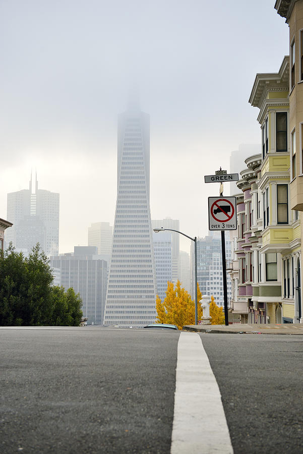 USA, California, San Francisco, Transamerica Pyramid and houses along Montgomery Street Photograph by Westend61