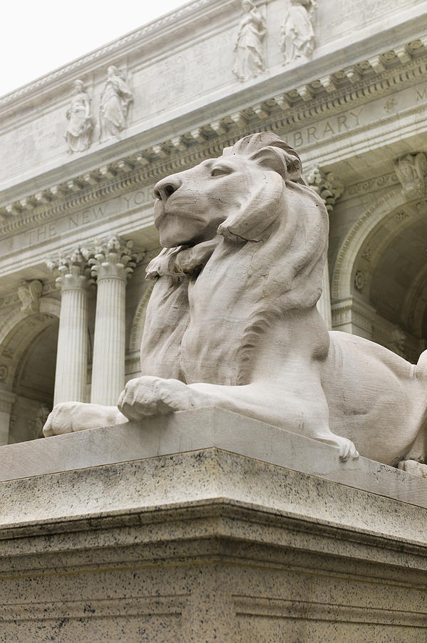 USA, New York, New York City, New York Public Library, Close up of sculpture of lion Photograph by Tetra Images