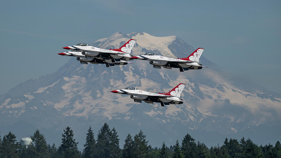 USAF Thunderbirds Photograph by Jeff Cook