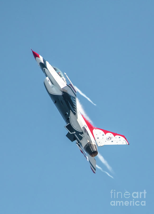 Usaf Thunderbirds Lead Solo #5 Vapor Trail Photograph