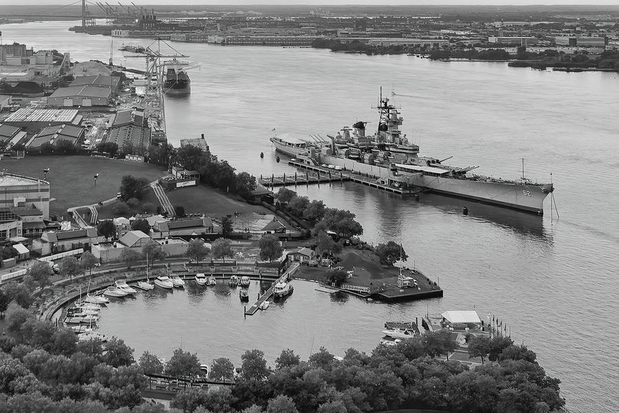 USS New Jersey bw Photograph by Jerry Fornarotto