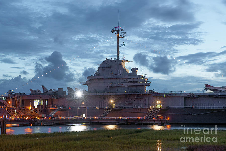 USS Yorktown - Warship Photograph by Dale Powell