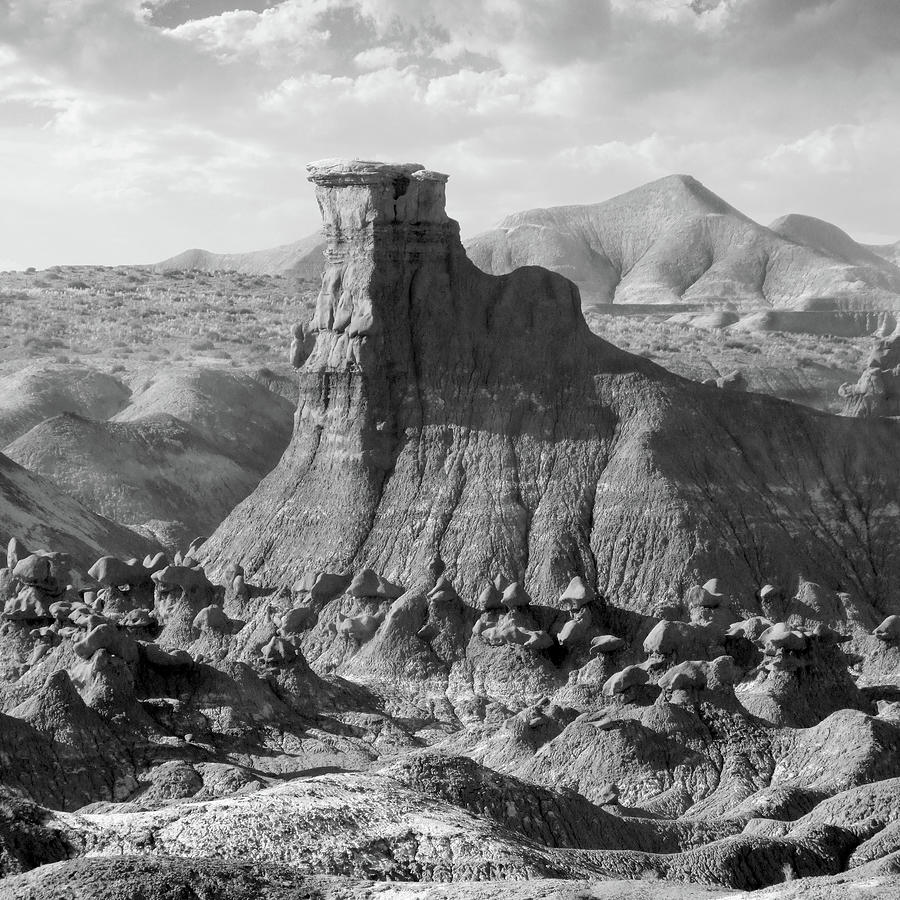 Utah Outback 18 Photograph by Mike McGlothlen