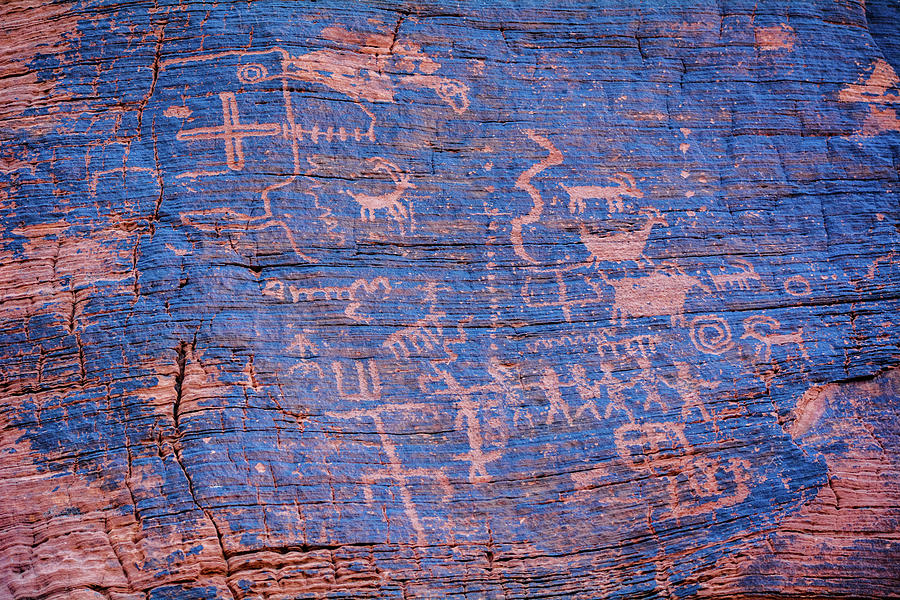Valley of Fire Petroglyphs Photograph by Kyle Hanson