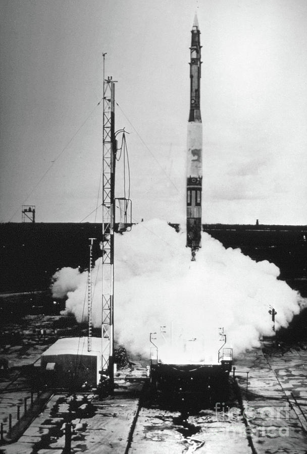 Vanguard Tv-2 Launch, 1957 Photograph by Granger - Fine Art America