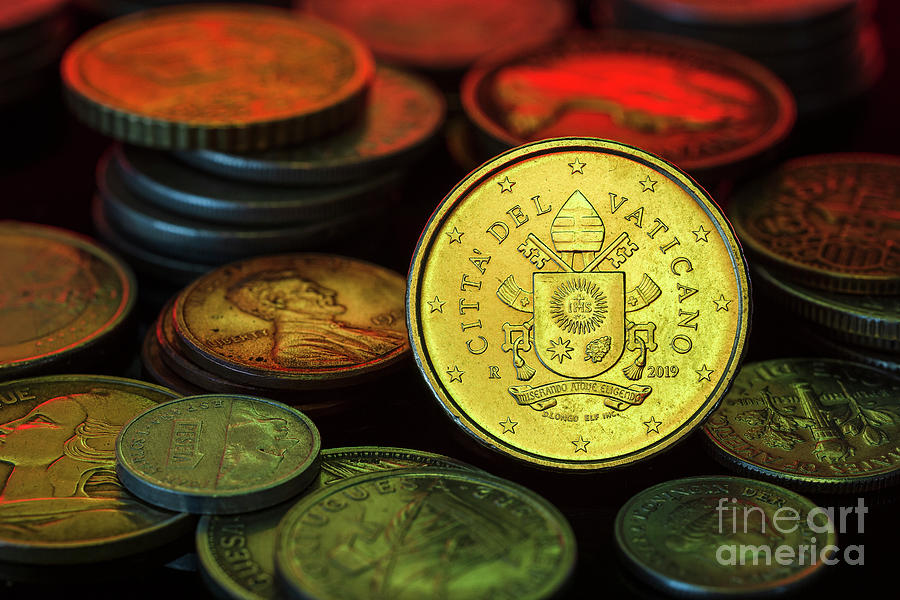 Vatican City 50 Cents Eur Coin Cita del Vaticano Close Up Macro Photograph by Pablo Avanzini