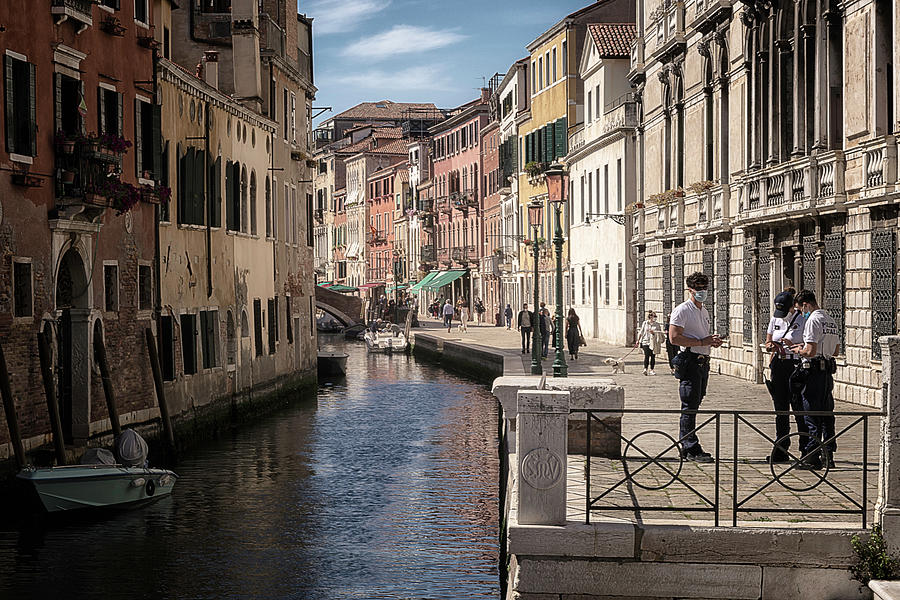 Venice-Cannaregio 3 Photograph by Wolfgang Stocker