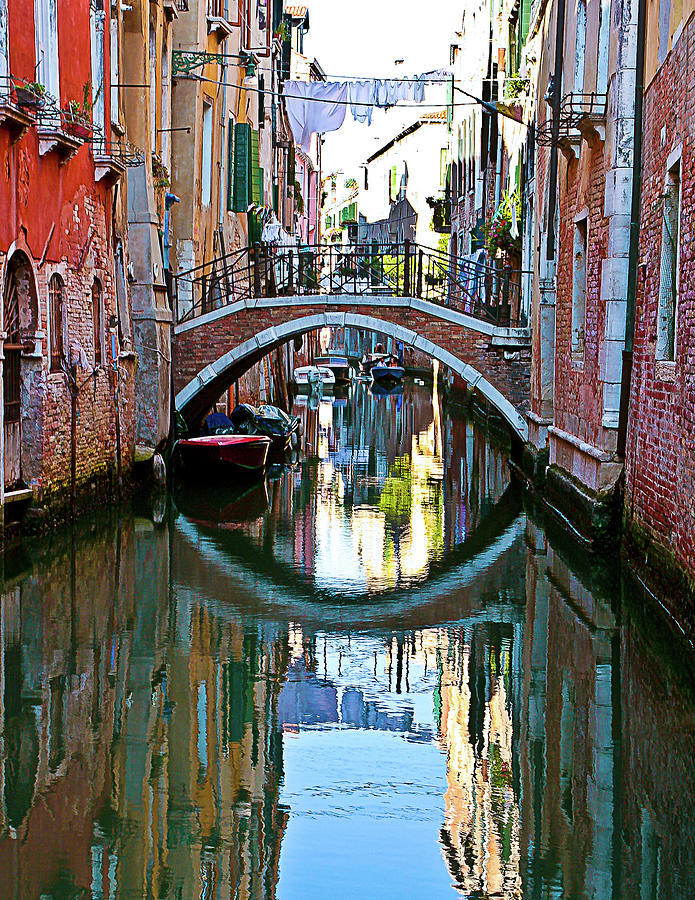 Venice, Italy Photograph by David Morehead