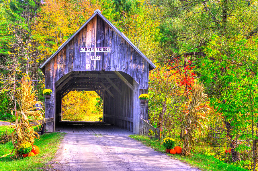 Vermont Covered Bridges - Larkin Covered Bridge No. 4 Over First Branch ...