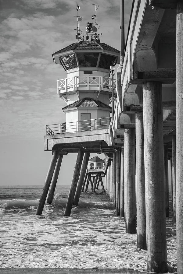 Vertical view of Huntington Beach Pier Photograph by Cliff Wassmann