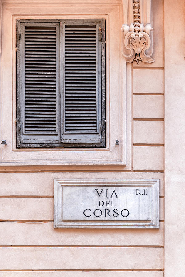 City Photograph - Via del Corso - Rome by Alan Copson