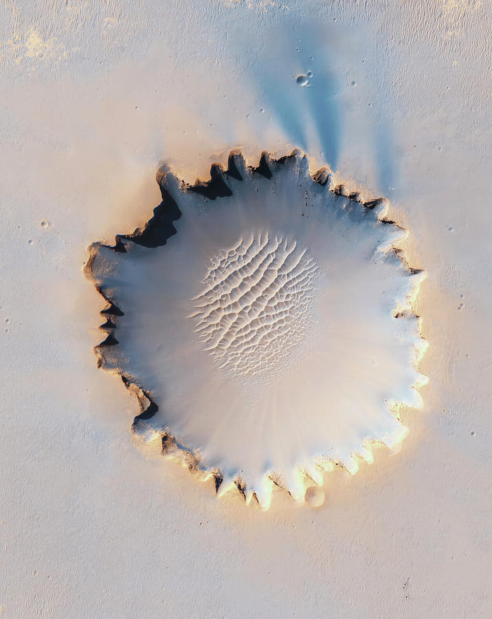 Victoria Crater Photograph