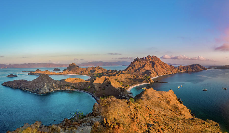 View of the three different beaches of Padar Island in Indonesia ...