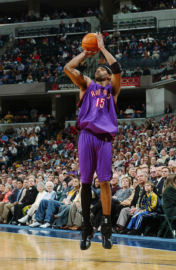 Vince Carter Photograph by Ron Hoskins