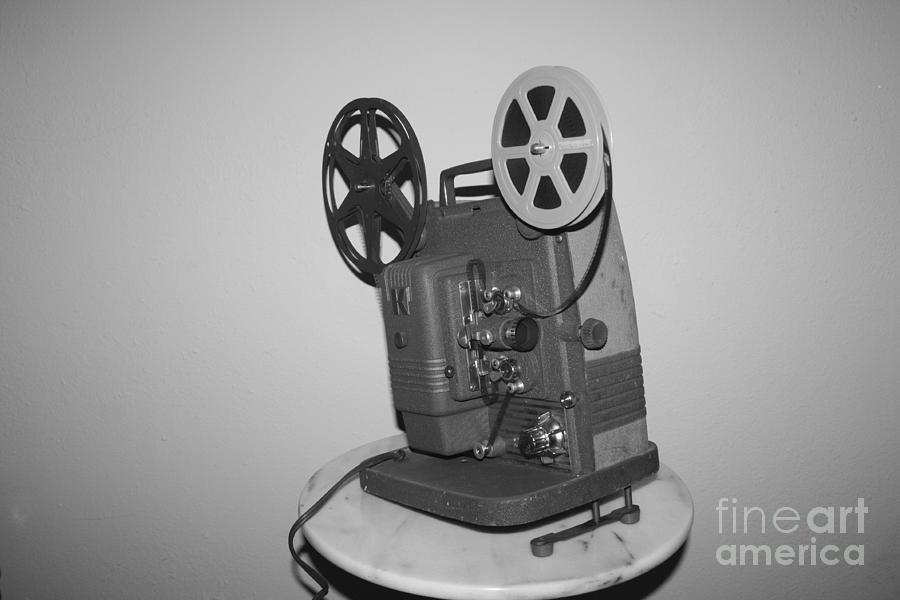 Vintage 1960 Keystone 8 Mm Movie Projector Photograph by John Telfer