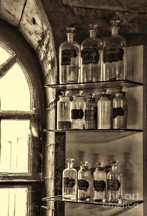 81,800+ Vintage Apothecary Stock Photos, Pictures & Royalty-Free