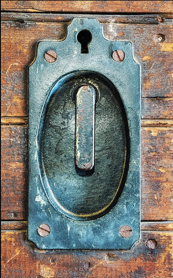 Vintage Barn Door Keyhole And Handle Photograph by Gary Slawsky