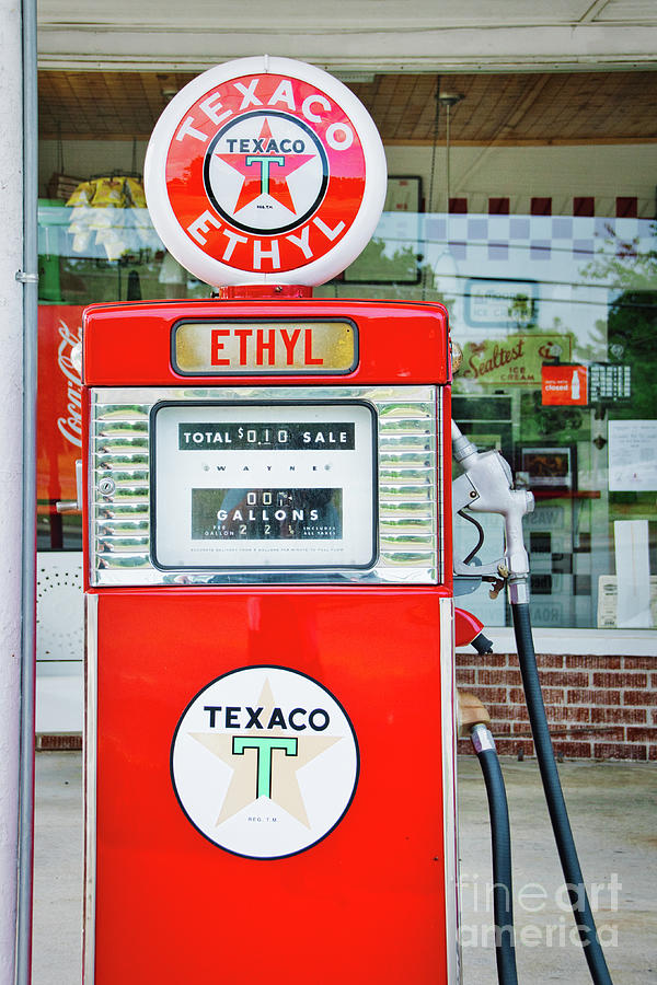 Vintage Gas Pump Photograph By Andrea Anderegg Fine Art America