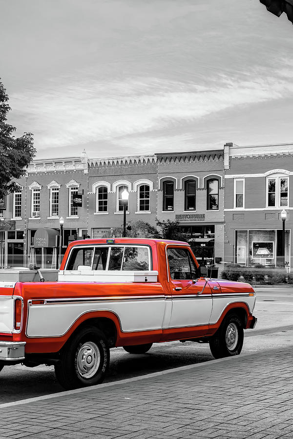 Black And White Photograph - Vintage Icon In Downtown Bentonville - Selective Coloring by Gregory Ballos
