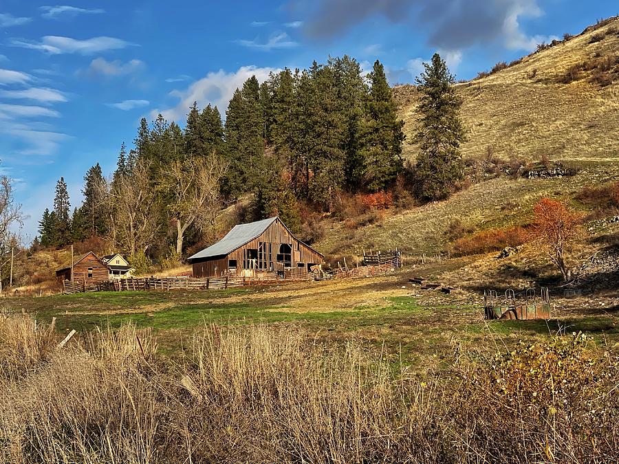 Vintage Mountain Barn - Eastern Washington  Photograph by Jerry Abbott