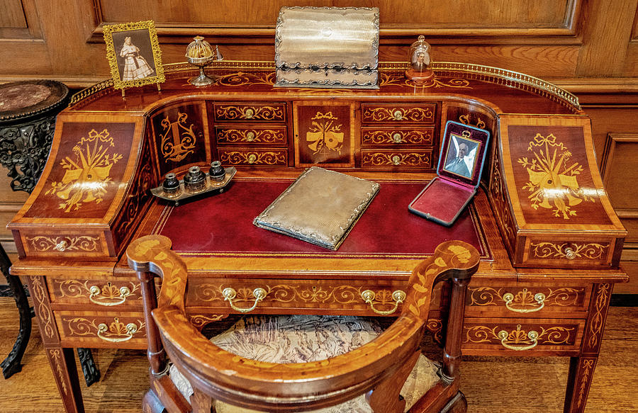 Vintage Office Desk At The Cheekwood Estate and Gardens Nashville Tennessee Photograph by Dave Morgan