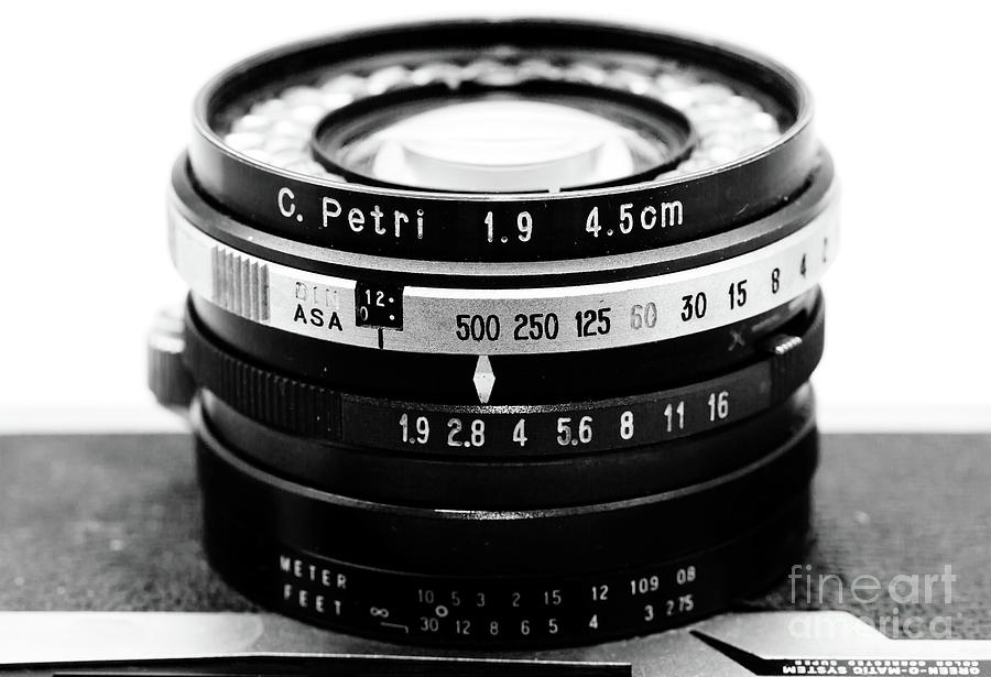 Vintage Petri 1.9 Lens Photograph by John Rizzuto