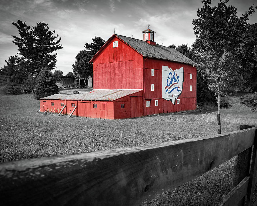 Vintage Red Bicentennial Barn - Ohio Selective Coloring Photograph by Gregory Ballos