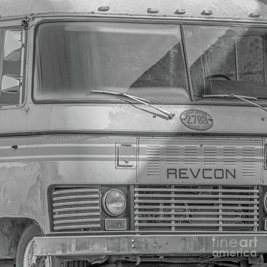 Vintage RV Motorhome Bozeman Montana Photograph by Edward Fielding