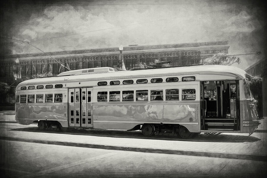 San Francisco Photograph - Vintage San Francisco Streetcar Black and White by Carol Japp