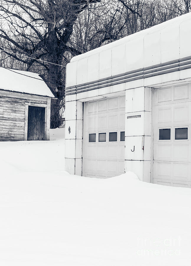 Vintage Service Station in the dead of winter Photograph by Edward Fielding