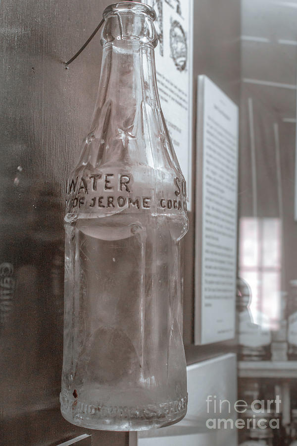 Vintage soda bottle Photograph by Darrell Foster